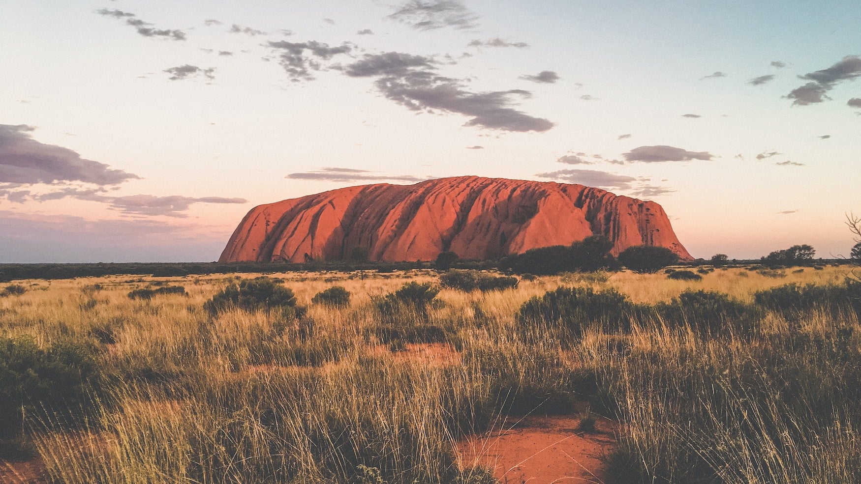 Der Uluru im Outback von Australien