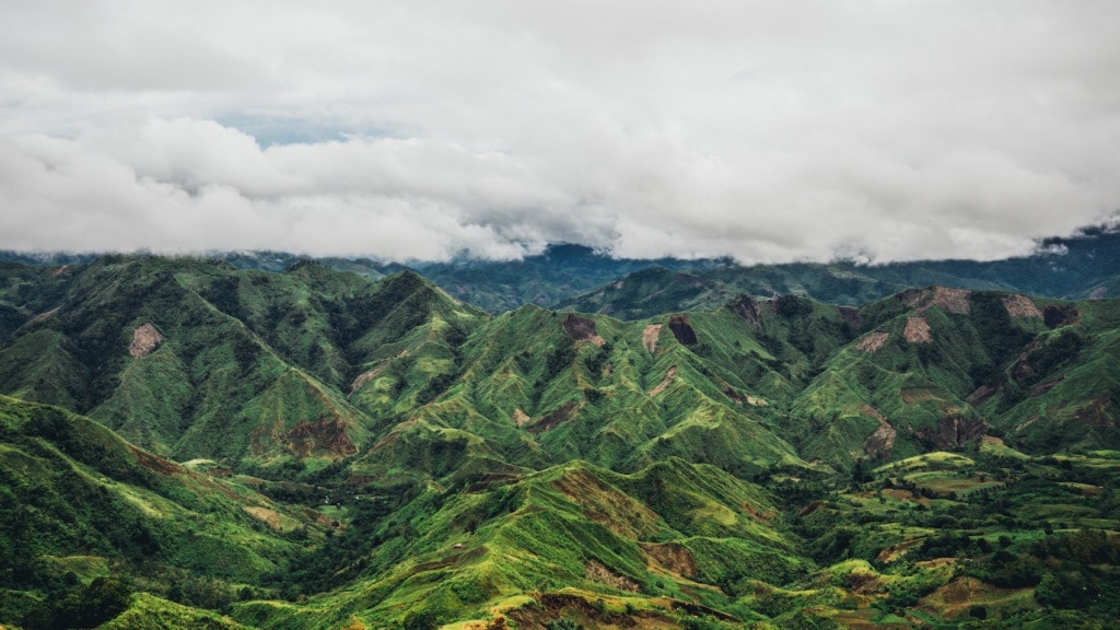 Die Berge bei Buda auf Mindanao sind wild und locken Abenteurer.