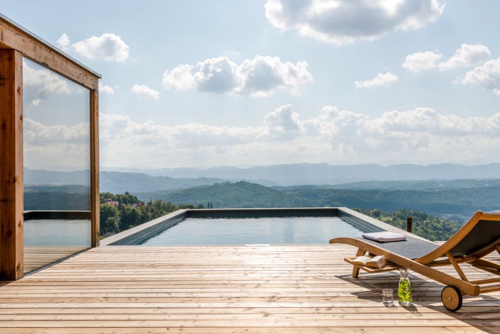 Pool am Ferienhaus in der Steiermark, Österreiich
