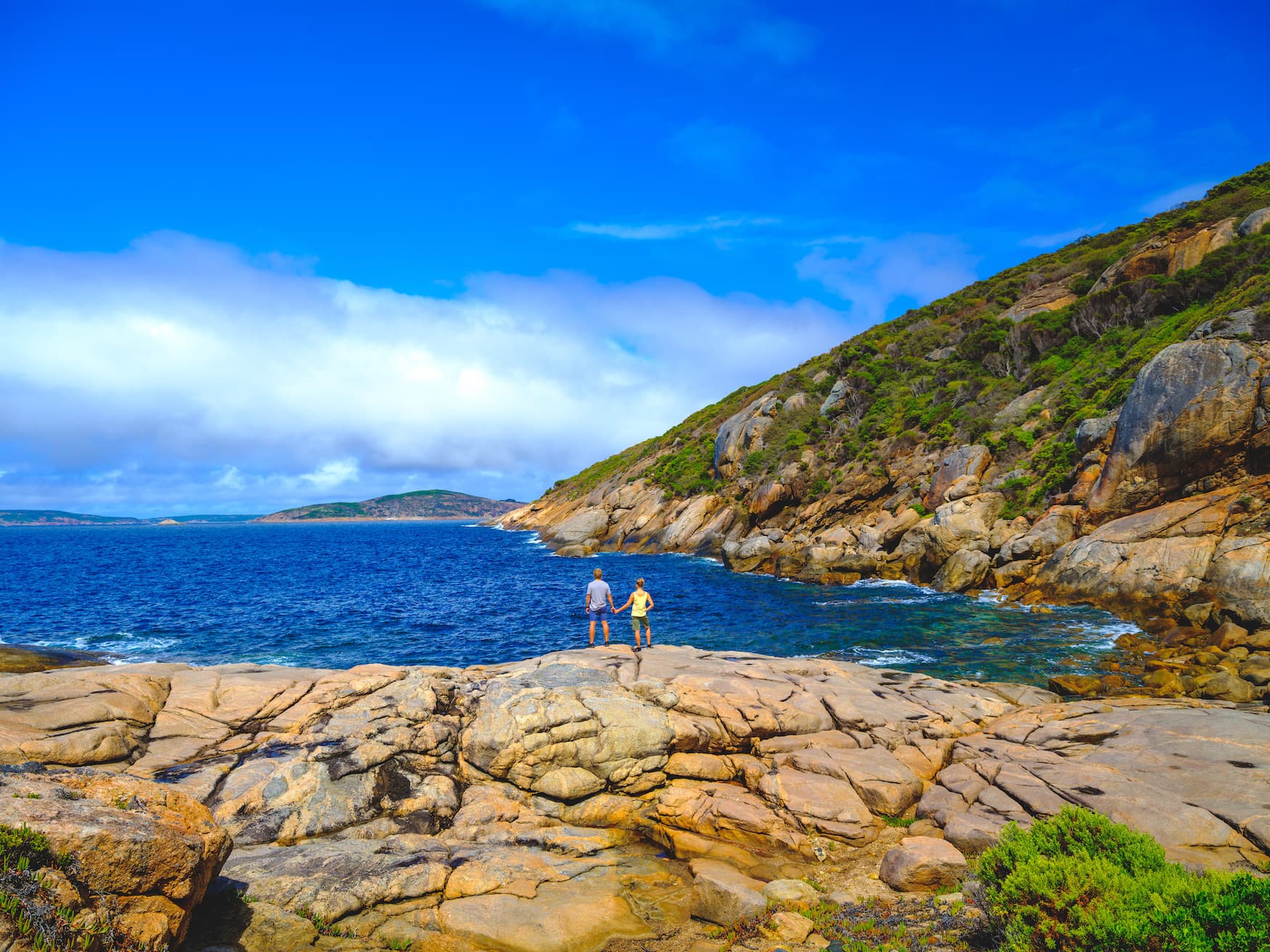 Inselparadiese in Westaustralien: Felsige Landschaft vor der Küste von Woody Island