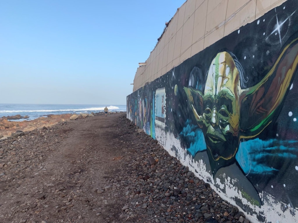 Murals am Strand auf Teneriffa