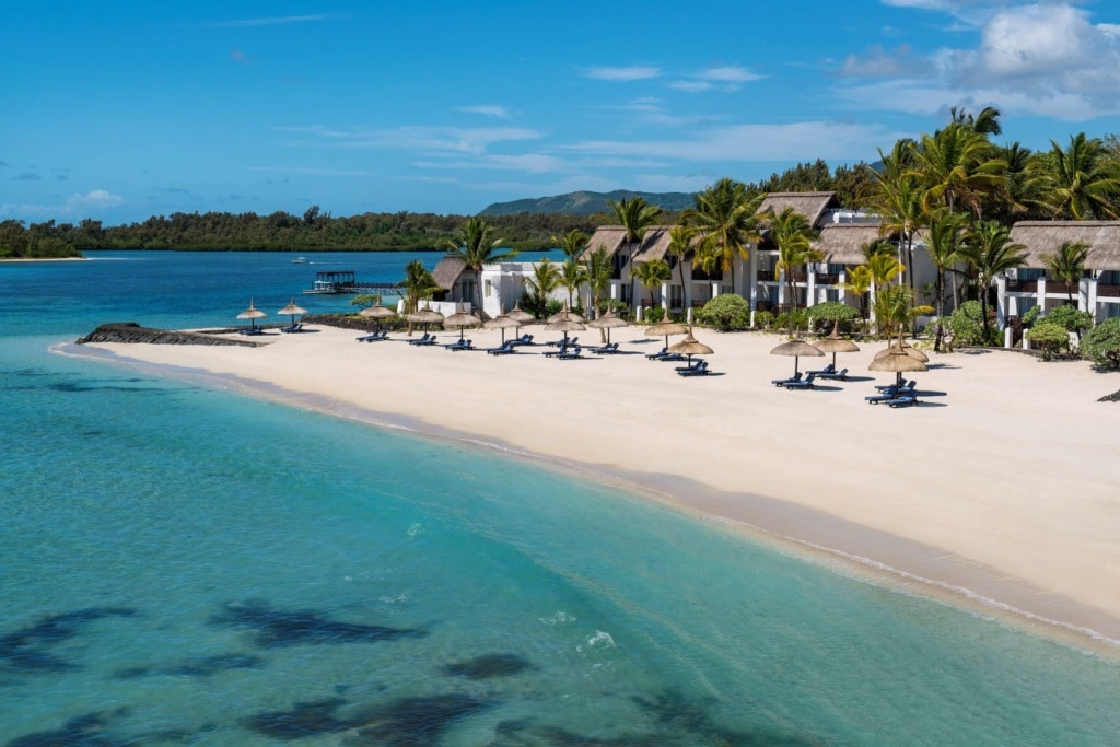Hibiscus Beach im Shangri-La's Le Touessrok
