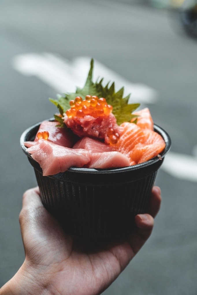 Sashimi ist ein fester Bestandteil japanischer Küche.