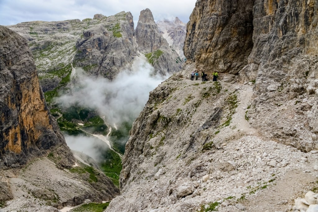 Der Alpinisteig in den Sextener Dolomiten ist auch für Anfänger geeignet.