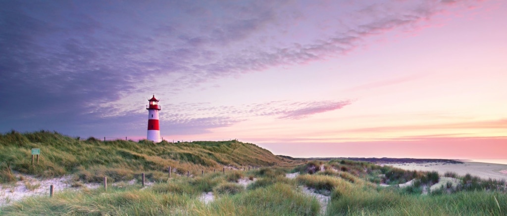 Leuchtturm und Küste auf Sylt