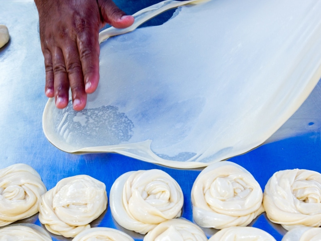 Roti Canais findet sich in Malaysia an vielen Straßenständen wieder.