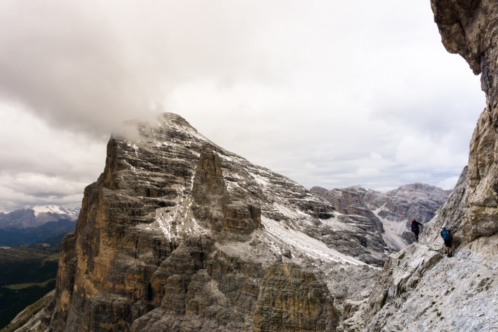 Wir zeigen Euch die spektakuläresten Klettersteige in den Dolomiten.