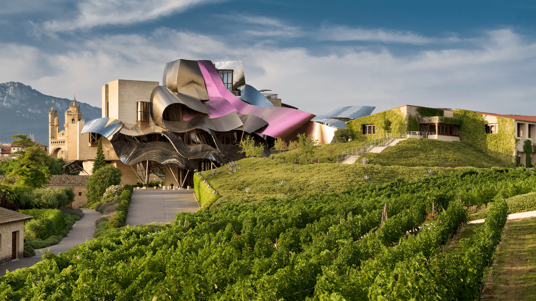 Eines der schönsten Architekturhotels in Spanien: Das Hotel Marqués de Riscal
