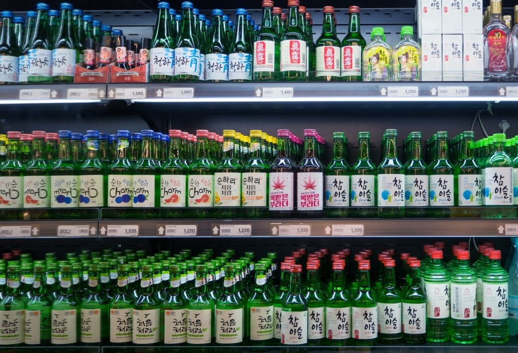 Soju ist in Südkorea ein beliebtes alkoholisches Getränk.
