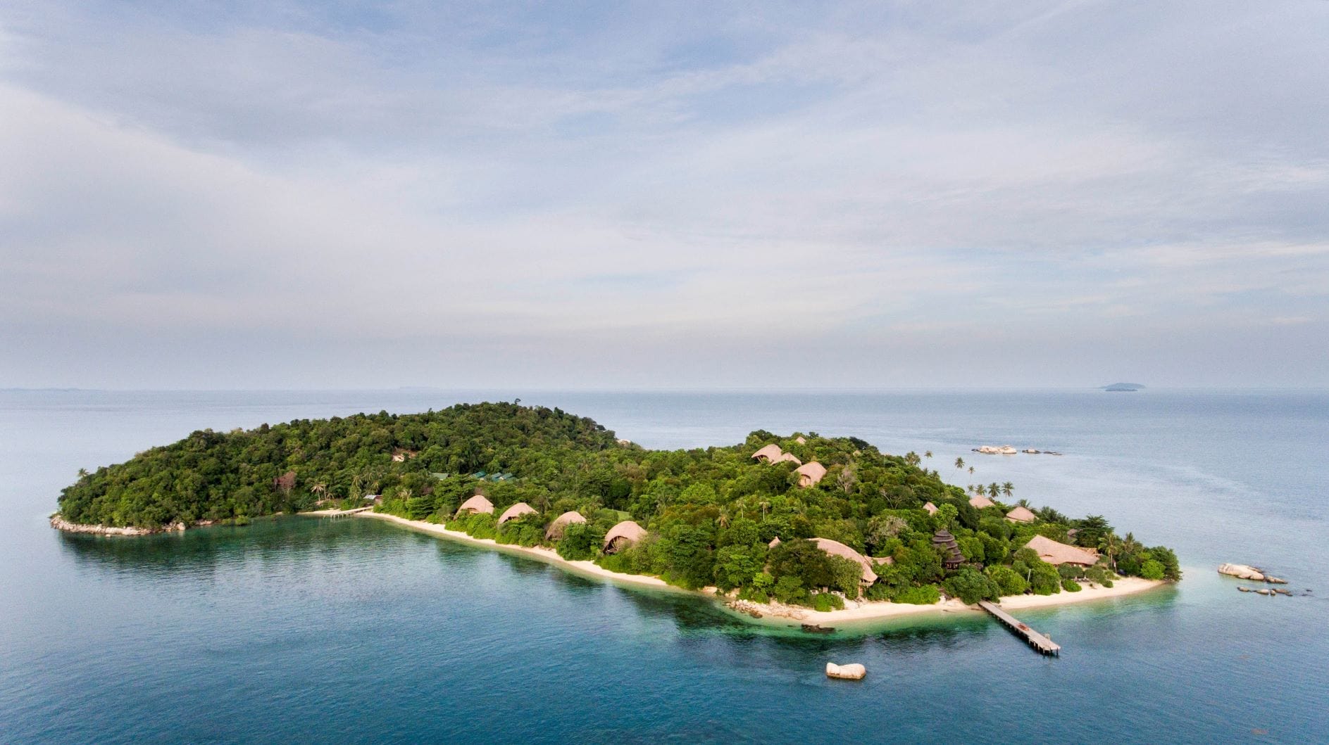 Dronen-Blick auf Cempedak Island
