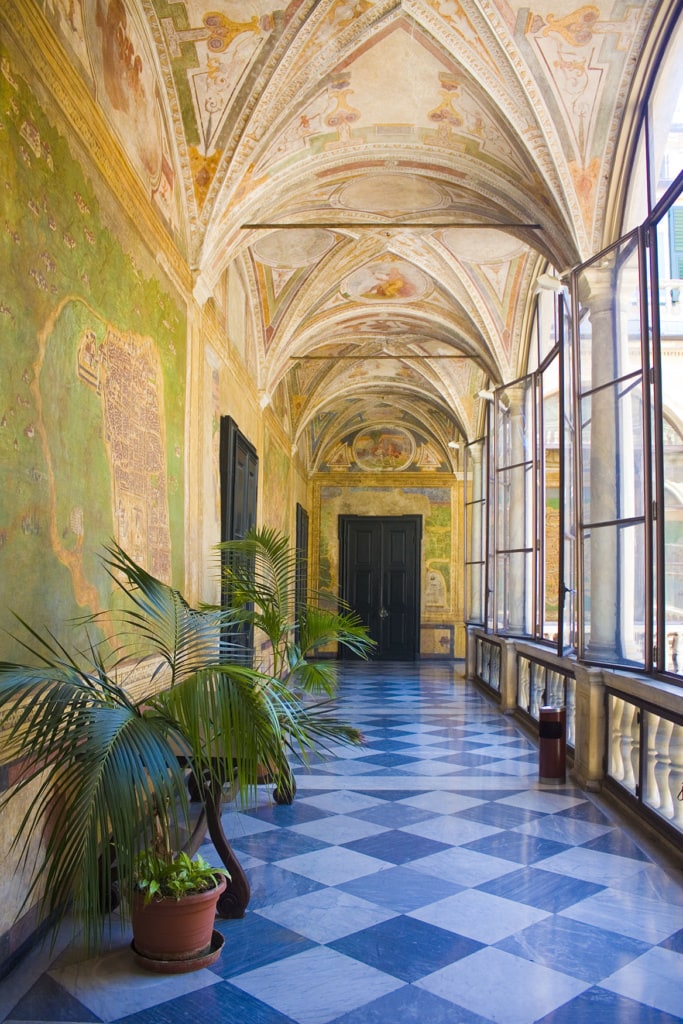 Die bemalten Wände und Deckes des Palazzo Spinola