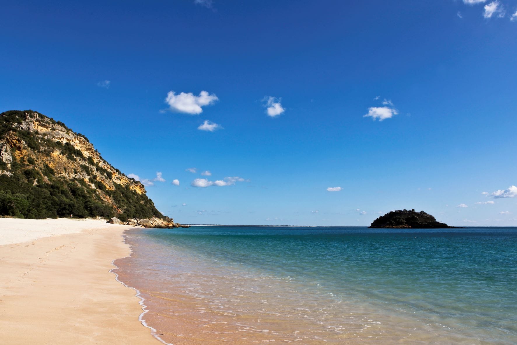 Strand im Naturpark Arrábida