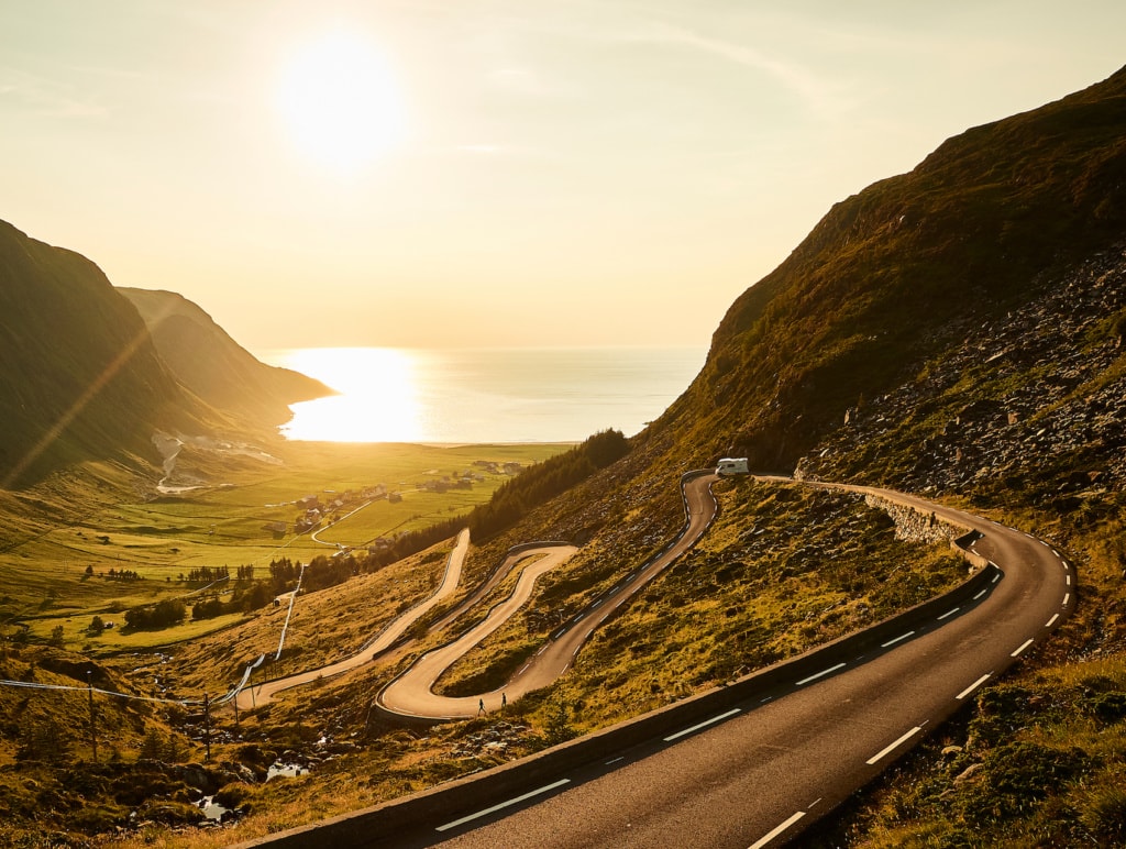 Die Halbinsel Stad ist einer der schönsten Orte zum Surfen in Norwegen.