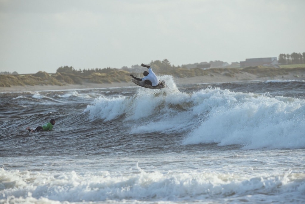 Surfen in Norwegen ist eine eisige Angelegenheit.