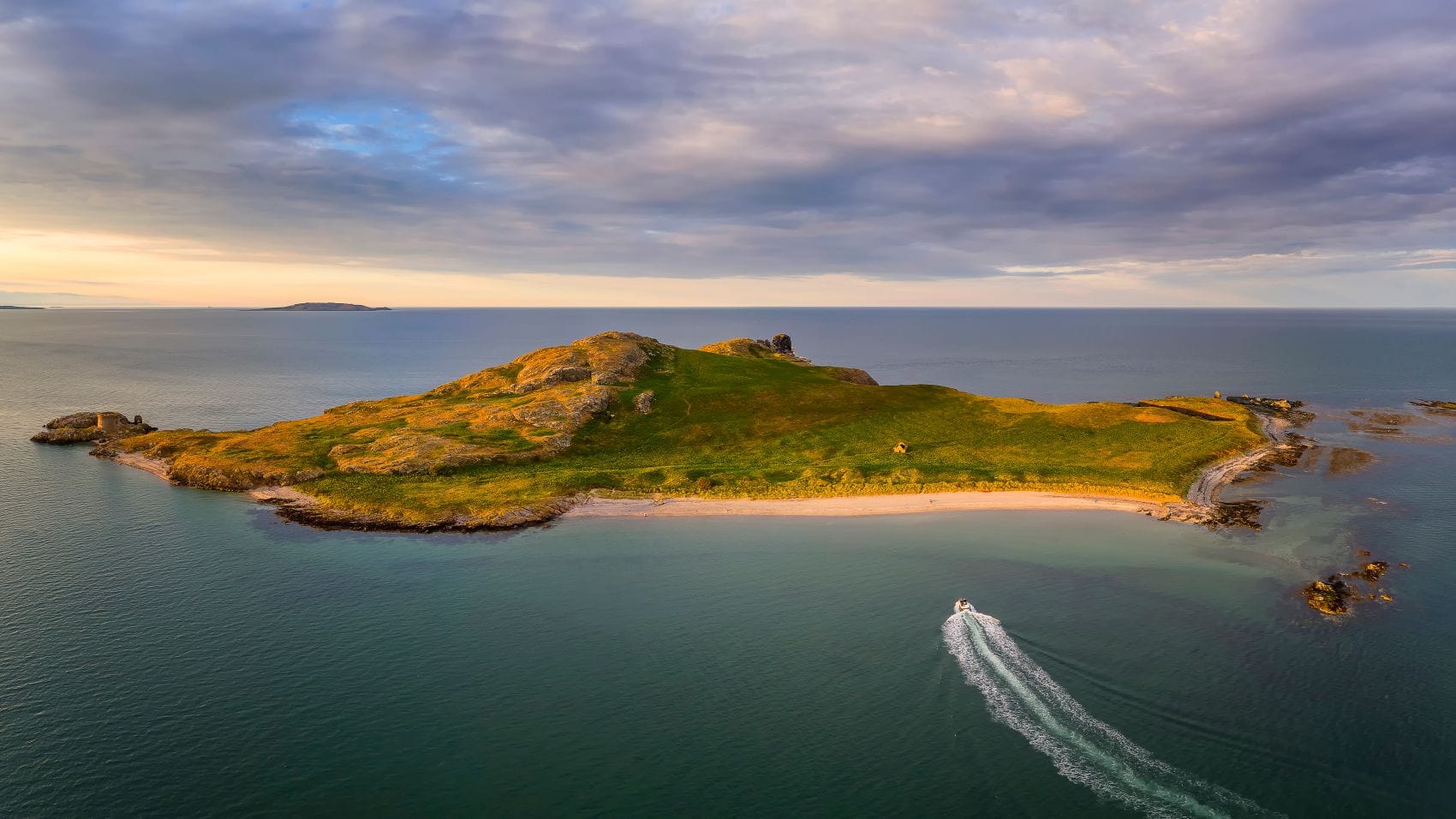 Insel Ireland's Eye in Dublin aus der Vogelperspektive
