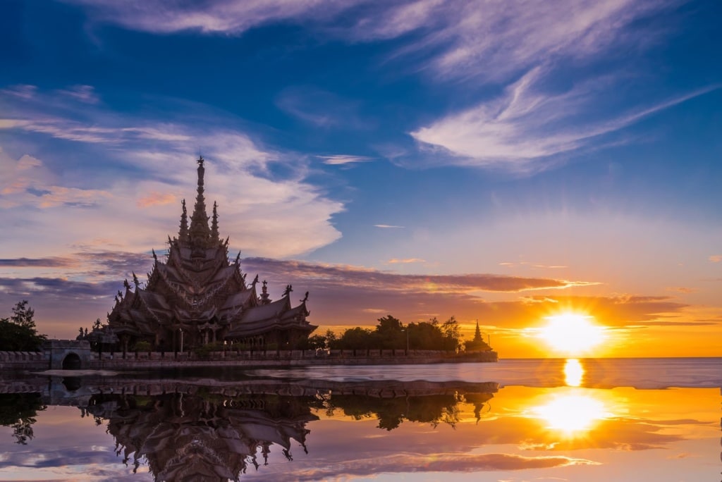Haus-des-Geldes-Drehorte: Heiligtum der Wahrheit-Tempel in Pattaya