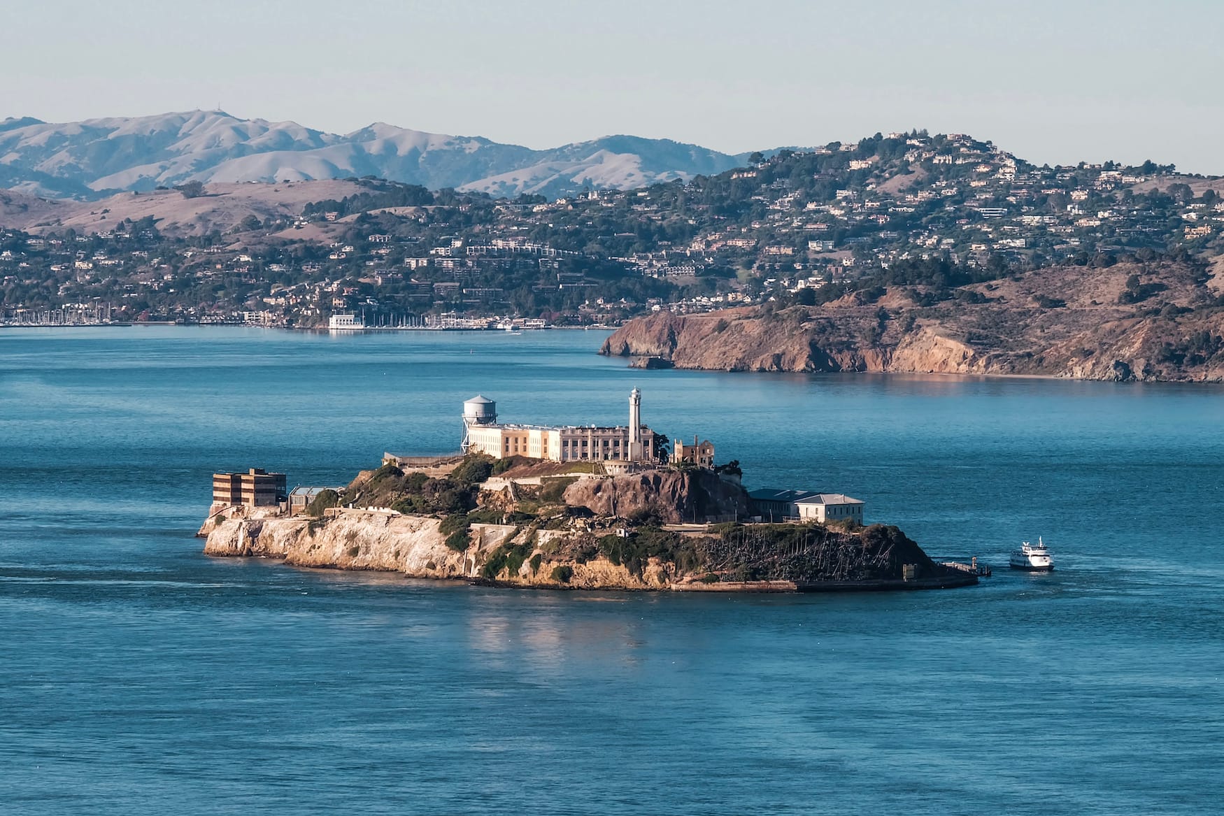 Das Alcatraz Gefängnis auf einer Insel vor San Francisco