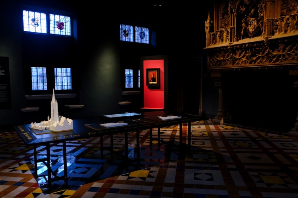 Ausstellungsraum im Gruuthusemuseum Brügge 