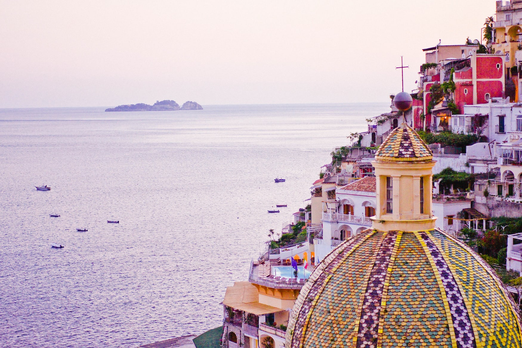 Die bunten Häuser von Positano von Le Sirenuse aus