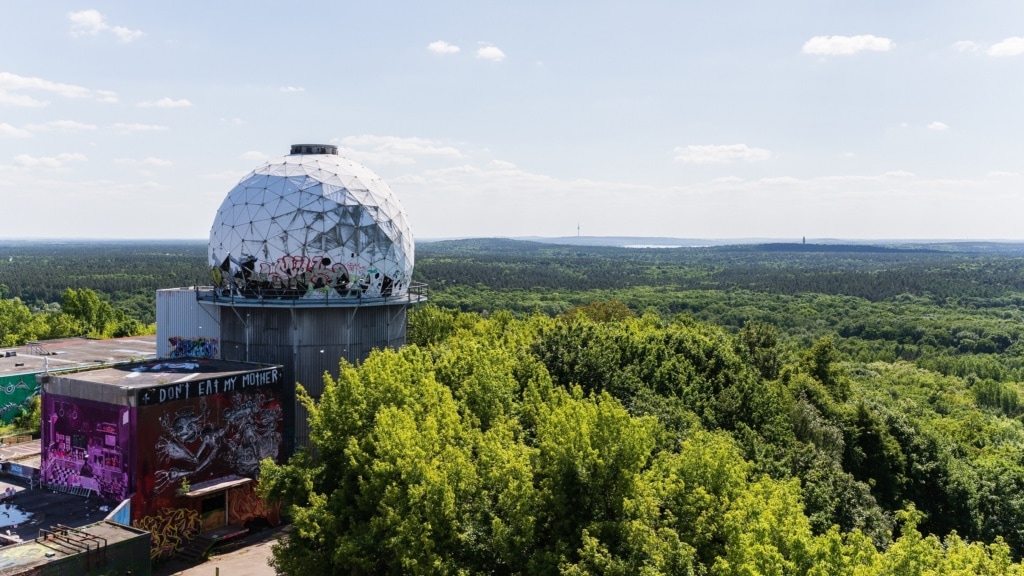 Außenansicht des Berliner Teufelsbergs