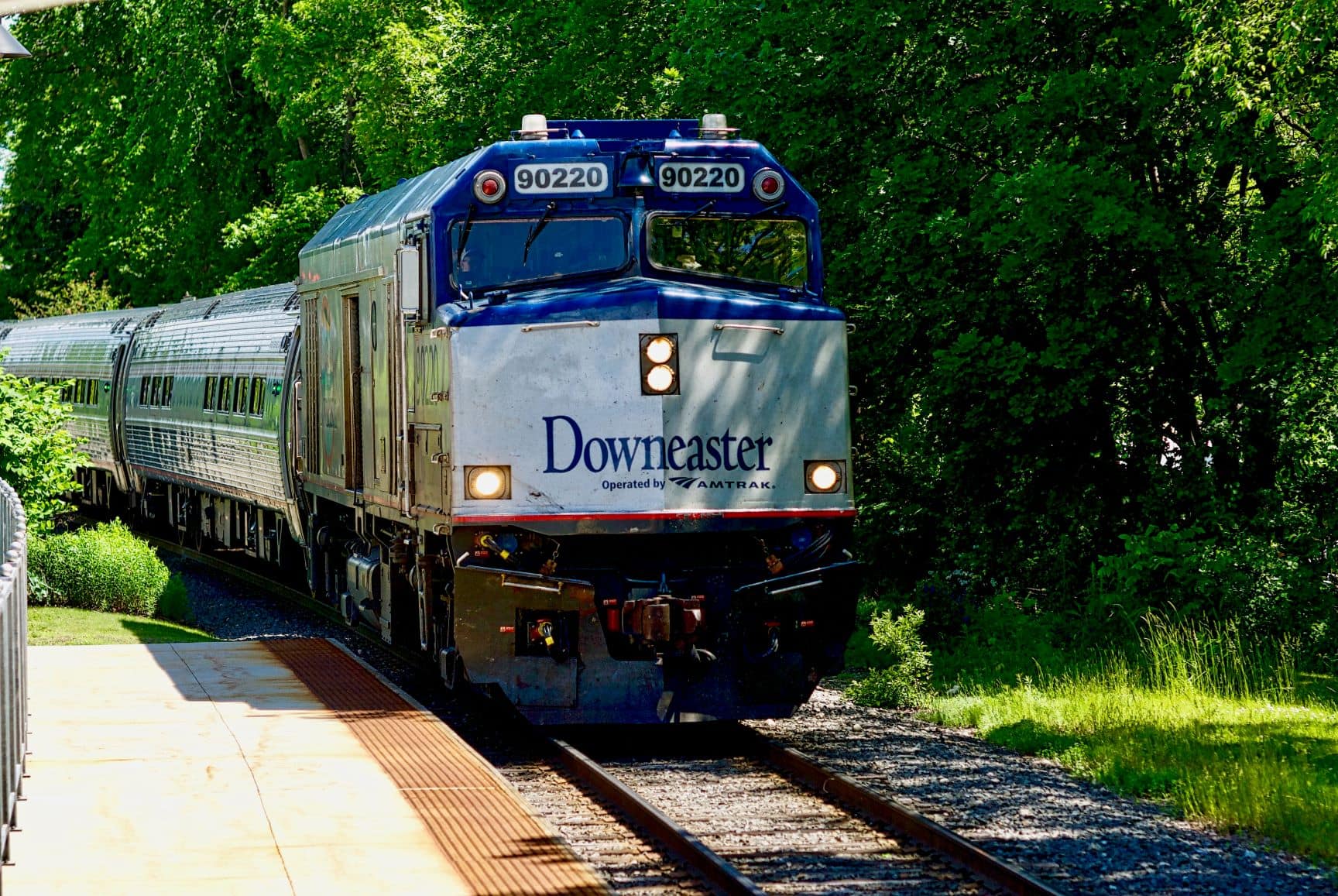 Downeaster-Zug unterwegs in Neuengland