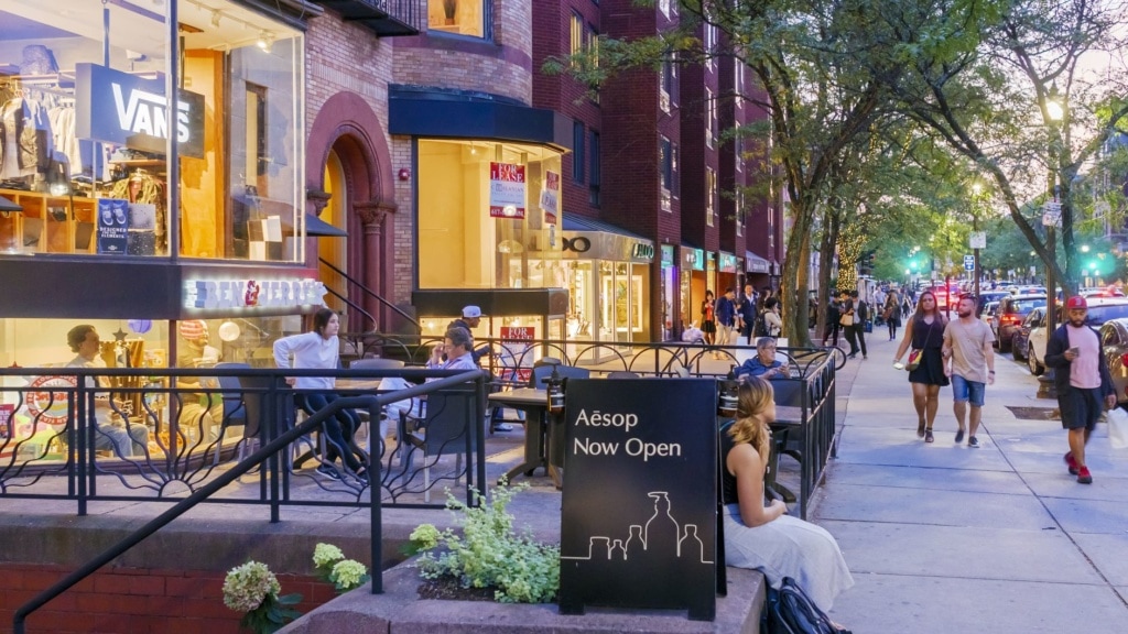 Shoppingmeile Newbury Street in Boston