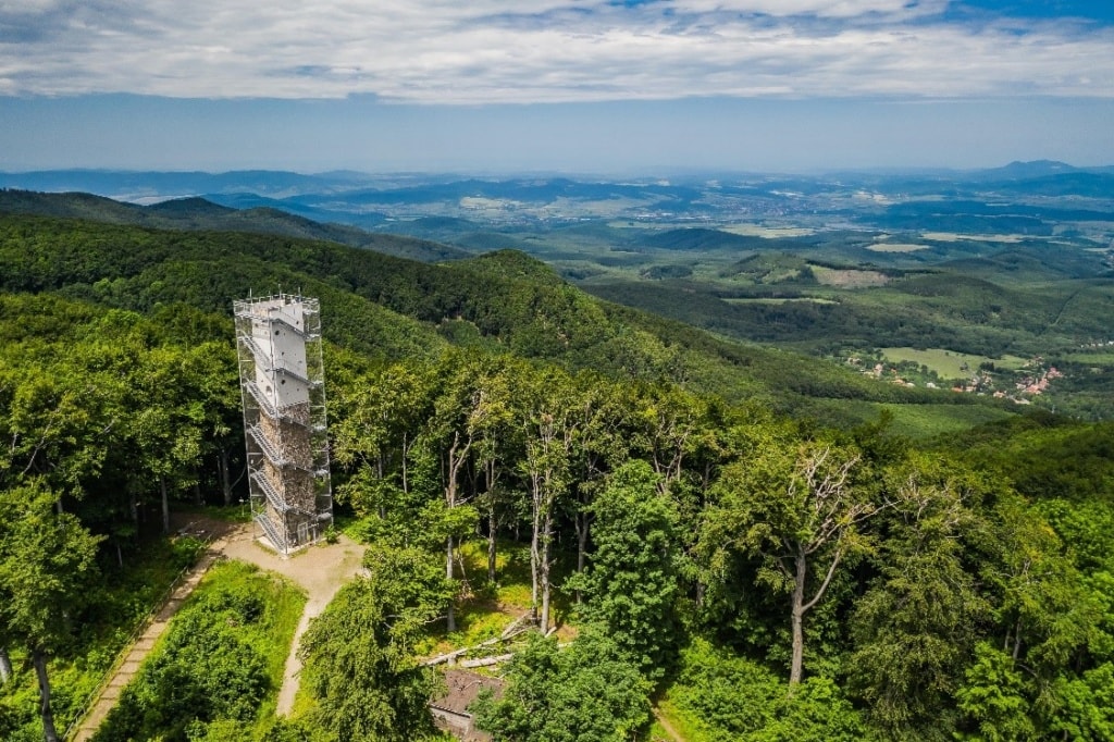 Aussichtsturm in Galya, Ungarn