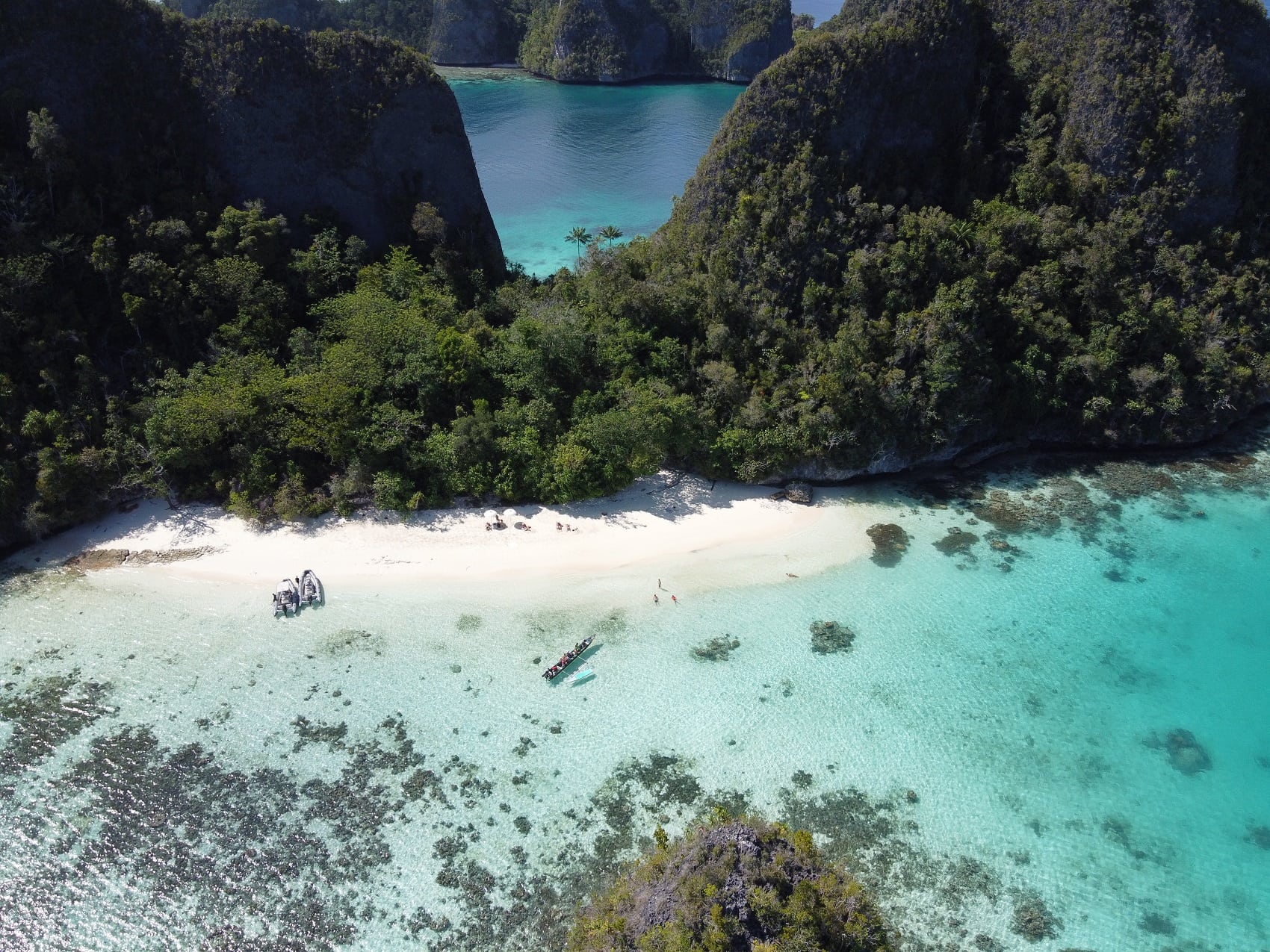 Unzählige wunderschöne Lagunen verstecken sich in Raja Ampat.