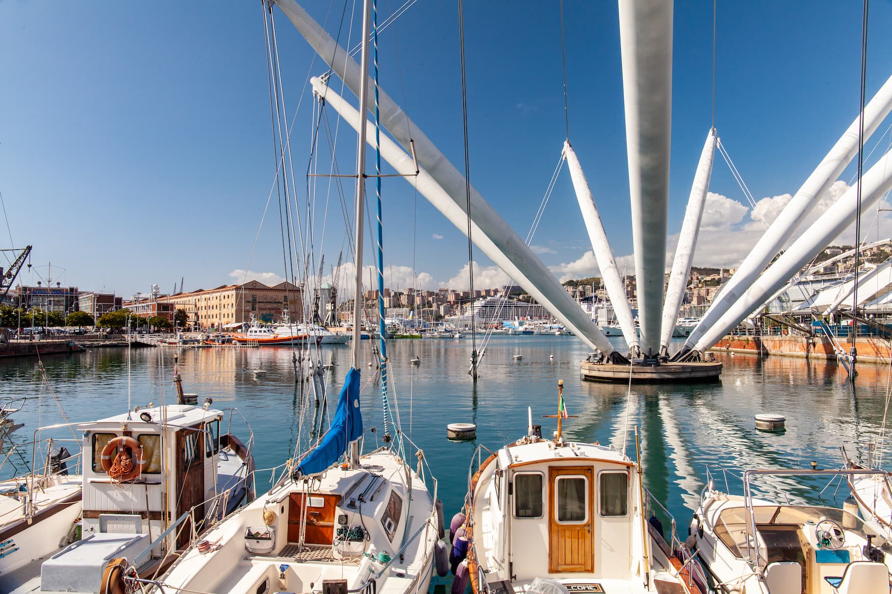 Porto Antico, der umgebaute Hafen mit Fischerboten