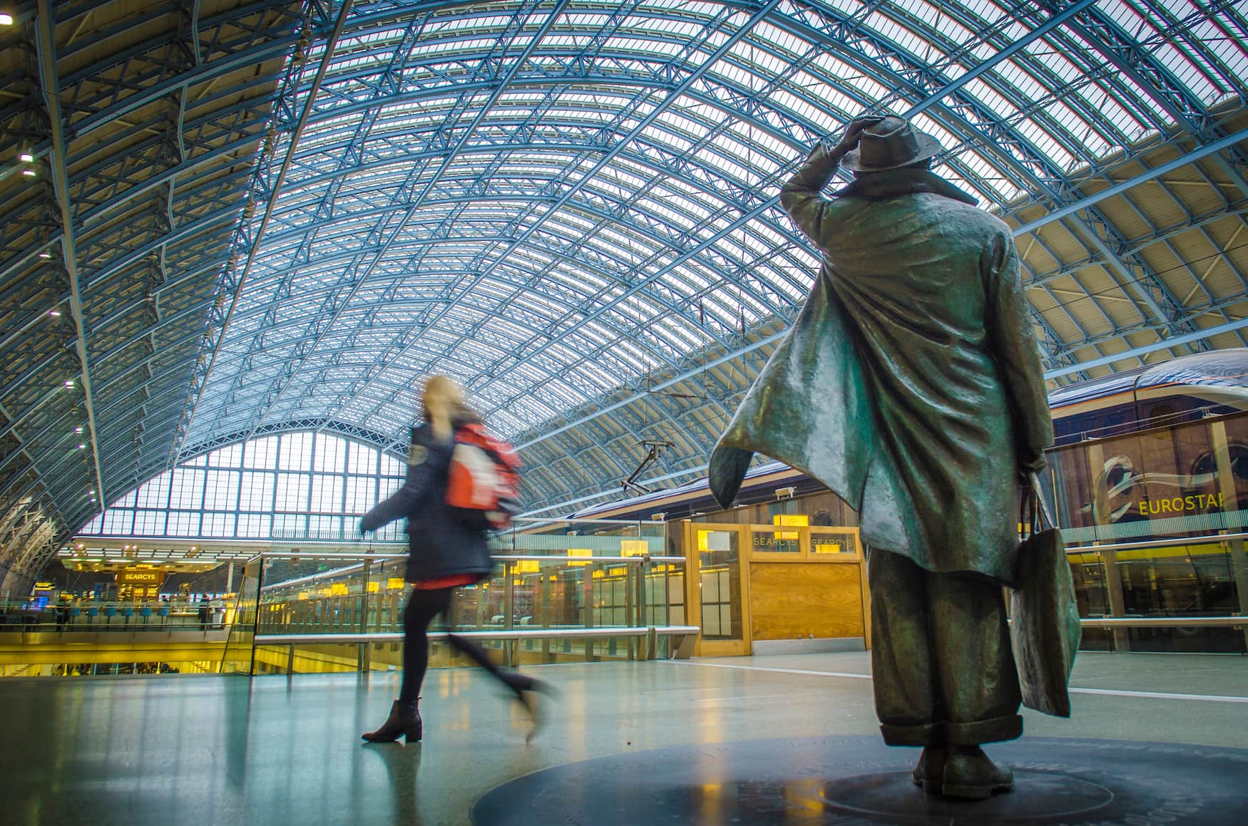 In 80 Zügen um die Welt: Die Zugreise beginnt am St. Pancras Bahnhof in London