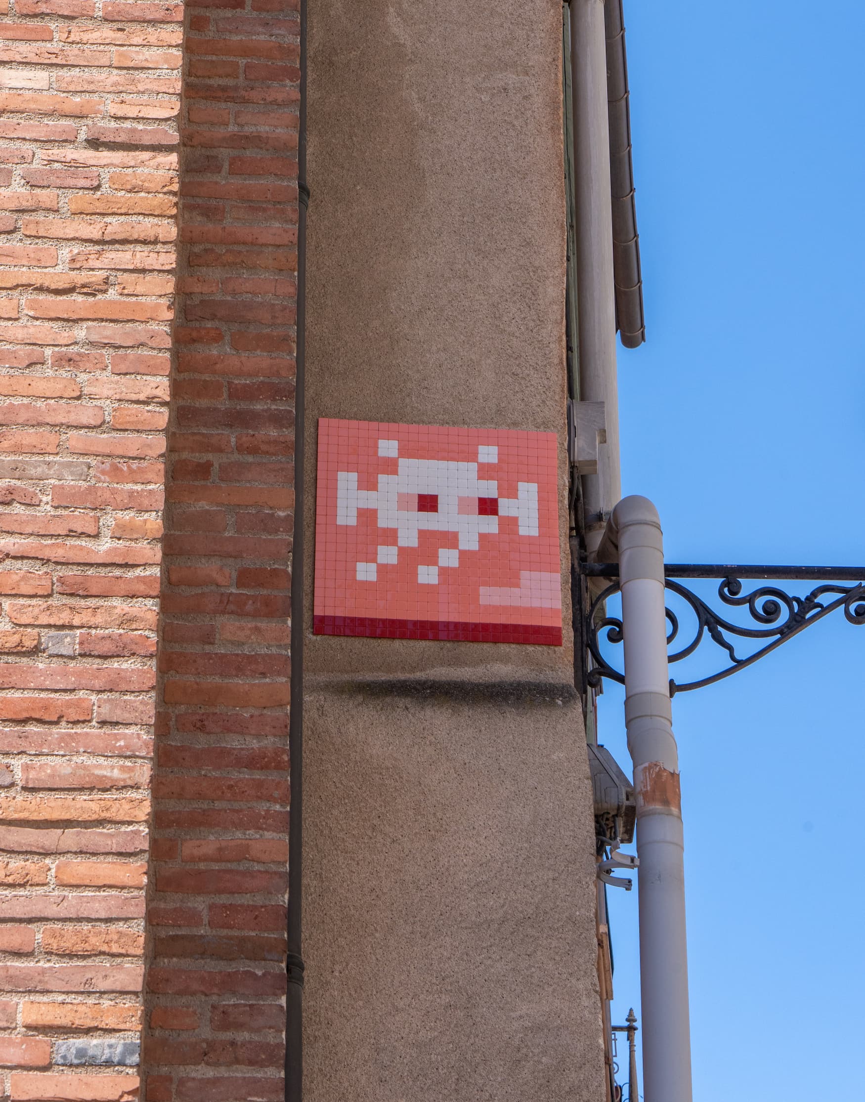 Mosaik-Straßenkunst des französischen Künstlers Invader