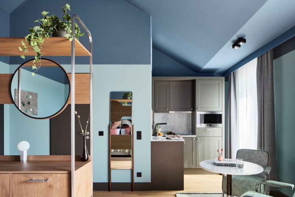 Schwan Locke Terrace Suite 