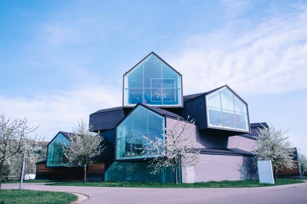 Das Vitra Museum in Weil am Rhein ist eines der coolsten Design-Museen der Welt.