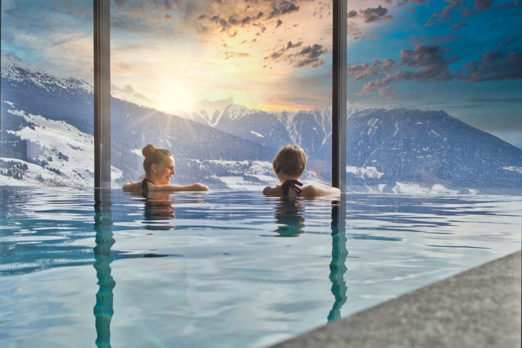 Infinity-Hotel-Pools in den Alpen