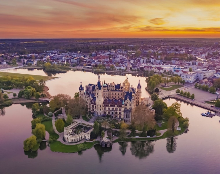 Schweriner Schloss: Einst Heimat von Herzögen sitzt heute im Schweriner Schloss der Landtag | Timm Allrich