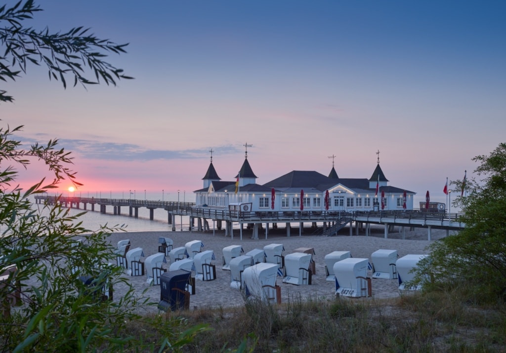 Seebrücke Ahlbeck: Auf der Urlaubsinsel Usedom stehen Natur und Bäderarchitektur im Einklang miteinander. | TMV/Grundner