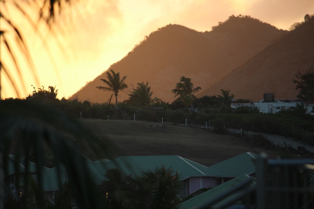 Die Karibikinsel Sint Maarten/St. Martin bietet eine kleine Welt für sich - unsere Reise-Tipps.