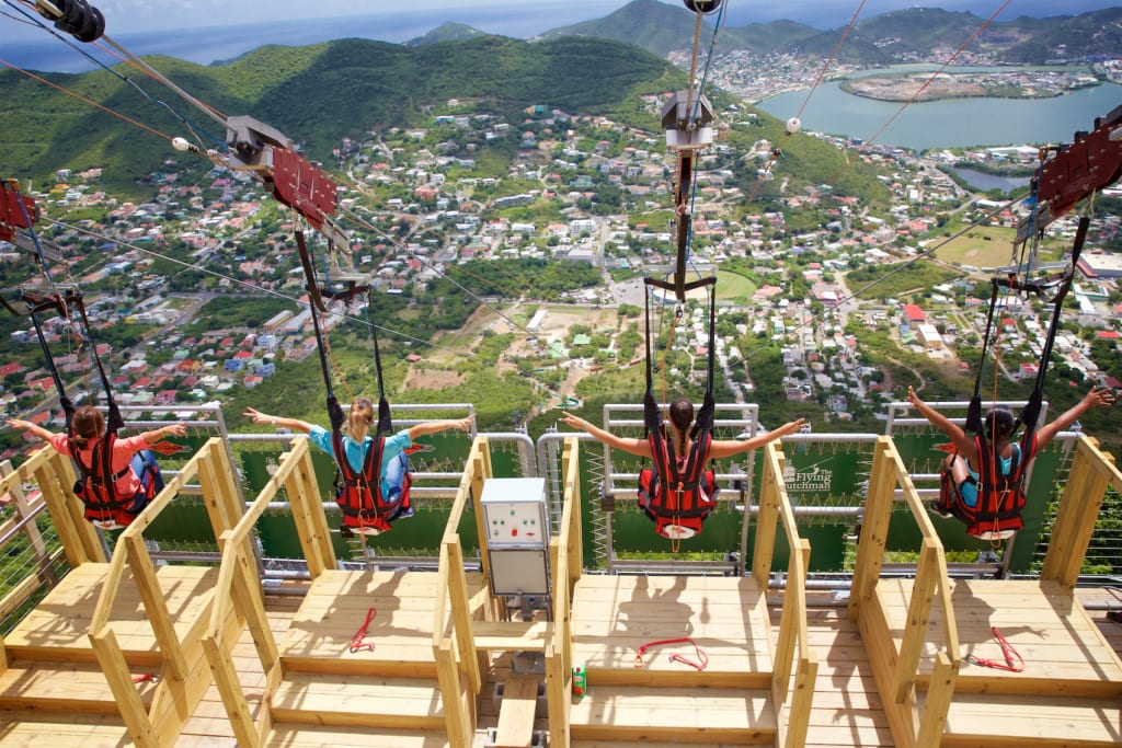 Die steilste Zipline der Welt wartet auf Sint Maarten.
