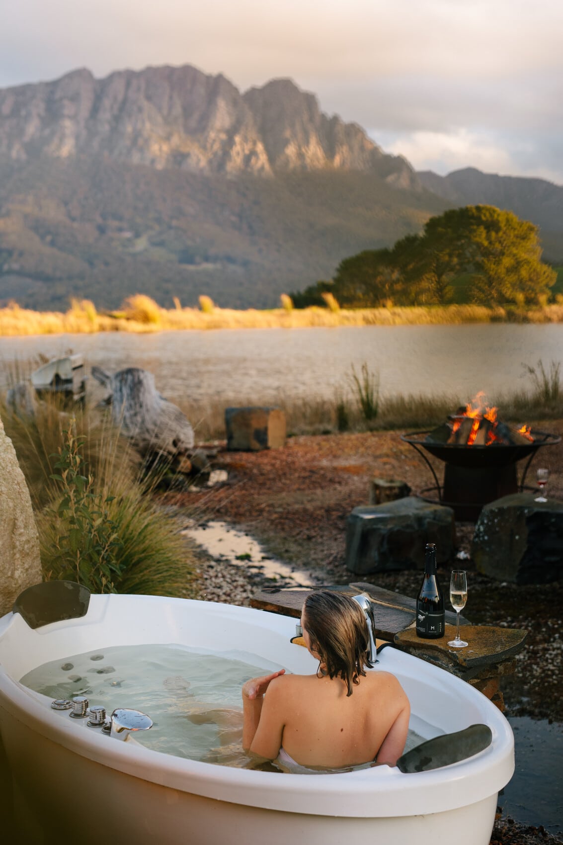 Outdoor-Badewannen in Tasmanien: Eagles Nest Retreat