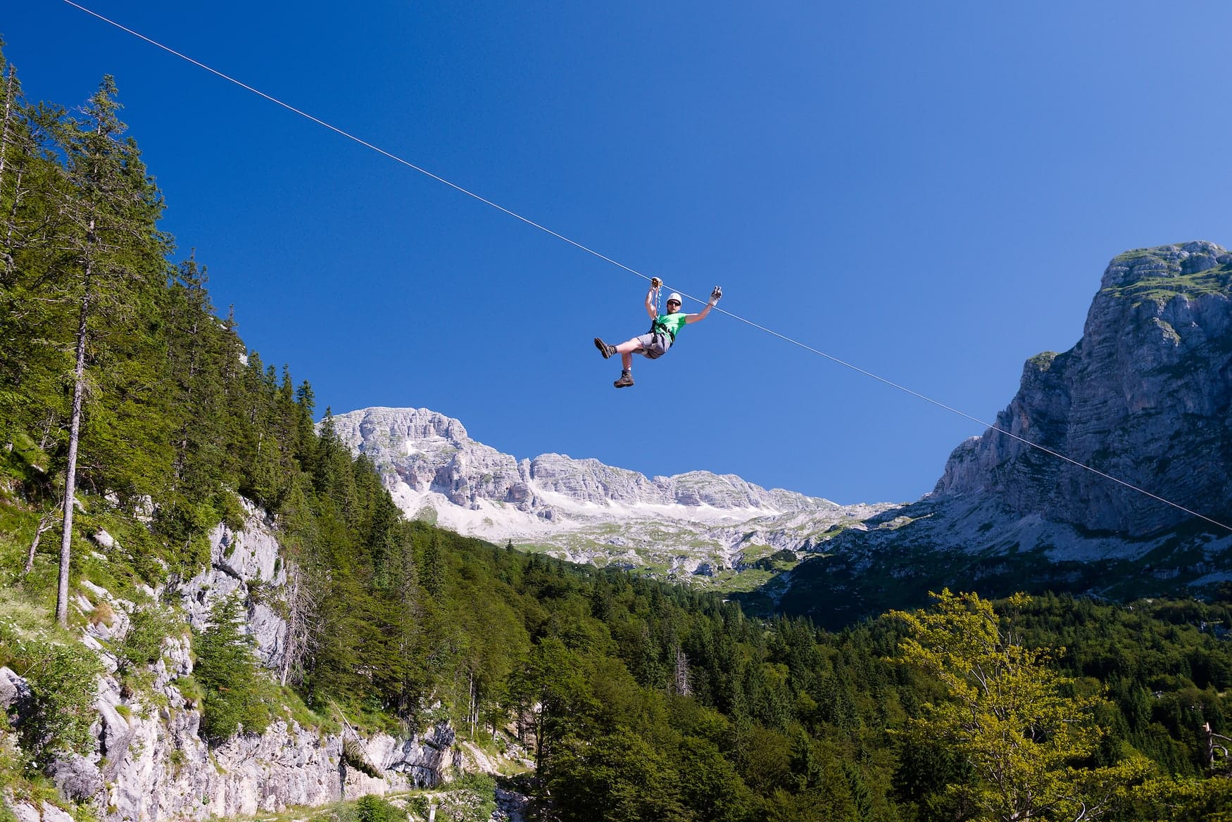 Action in Slowenien beim Ziplining in Bovec