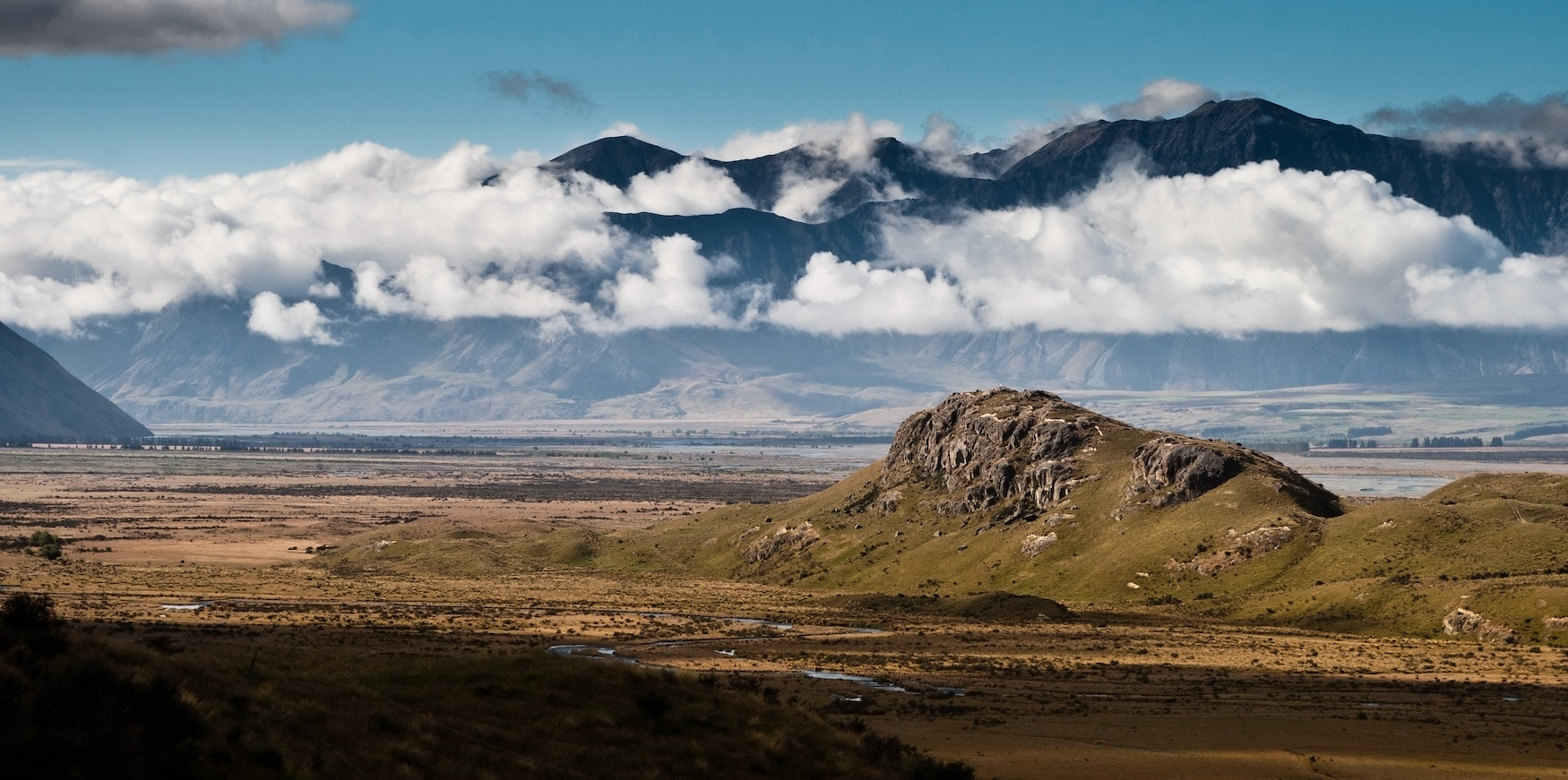 Landschaftsfoto des Mount Sunday in Neuseeland, einem der Drehorte von Herr der Ringe