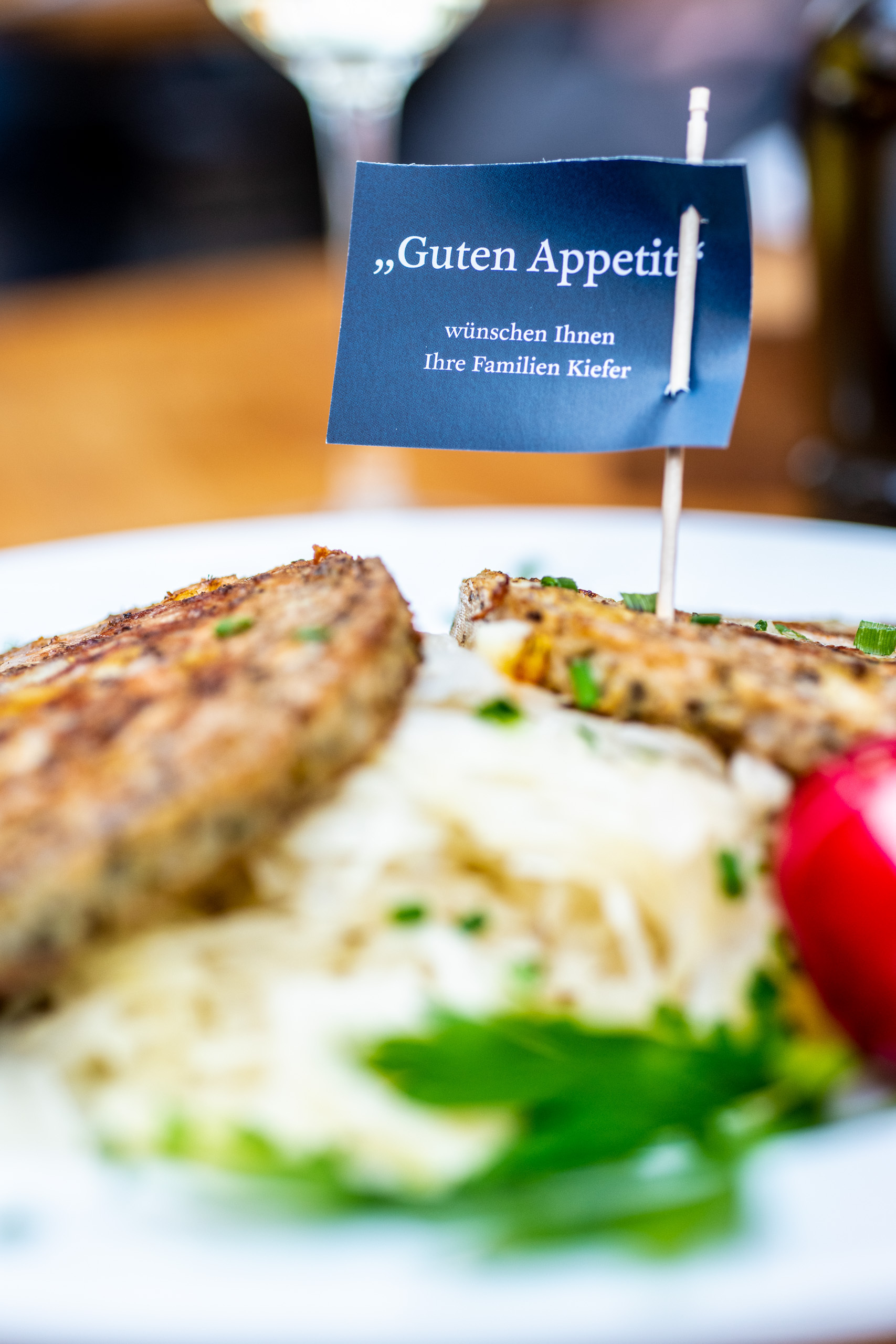 Saumagen, ein Pfälzer Gericht, appetitlich angerichtet