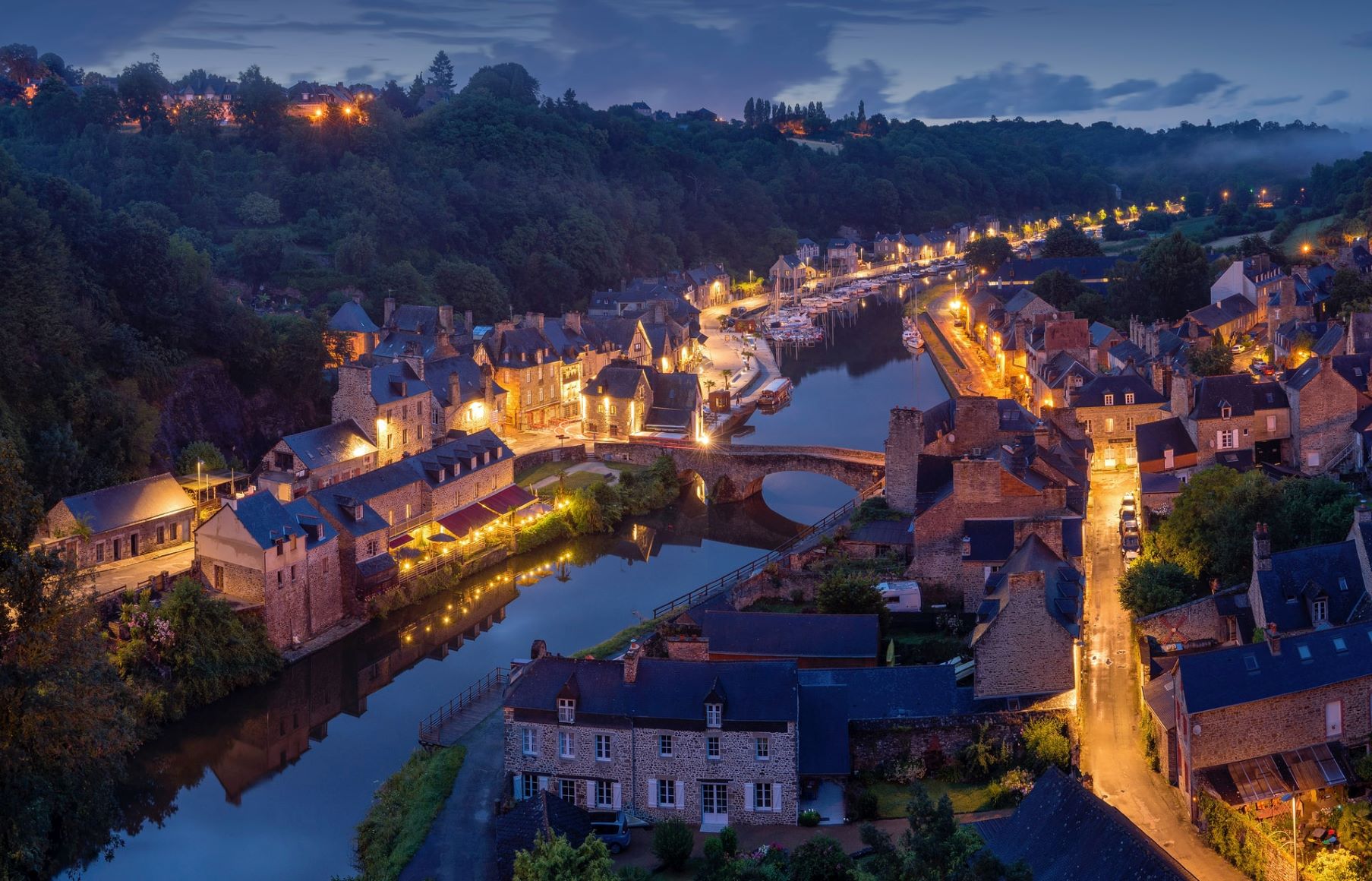 Stadt Dinan in der Bretagne