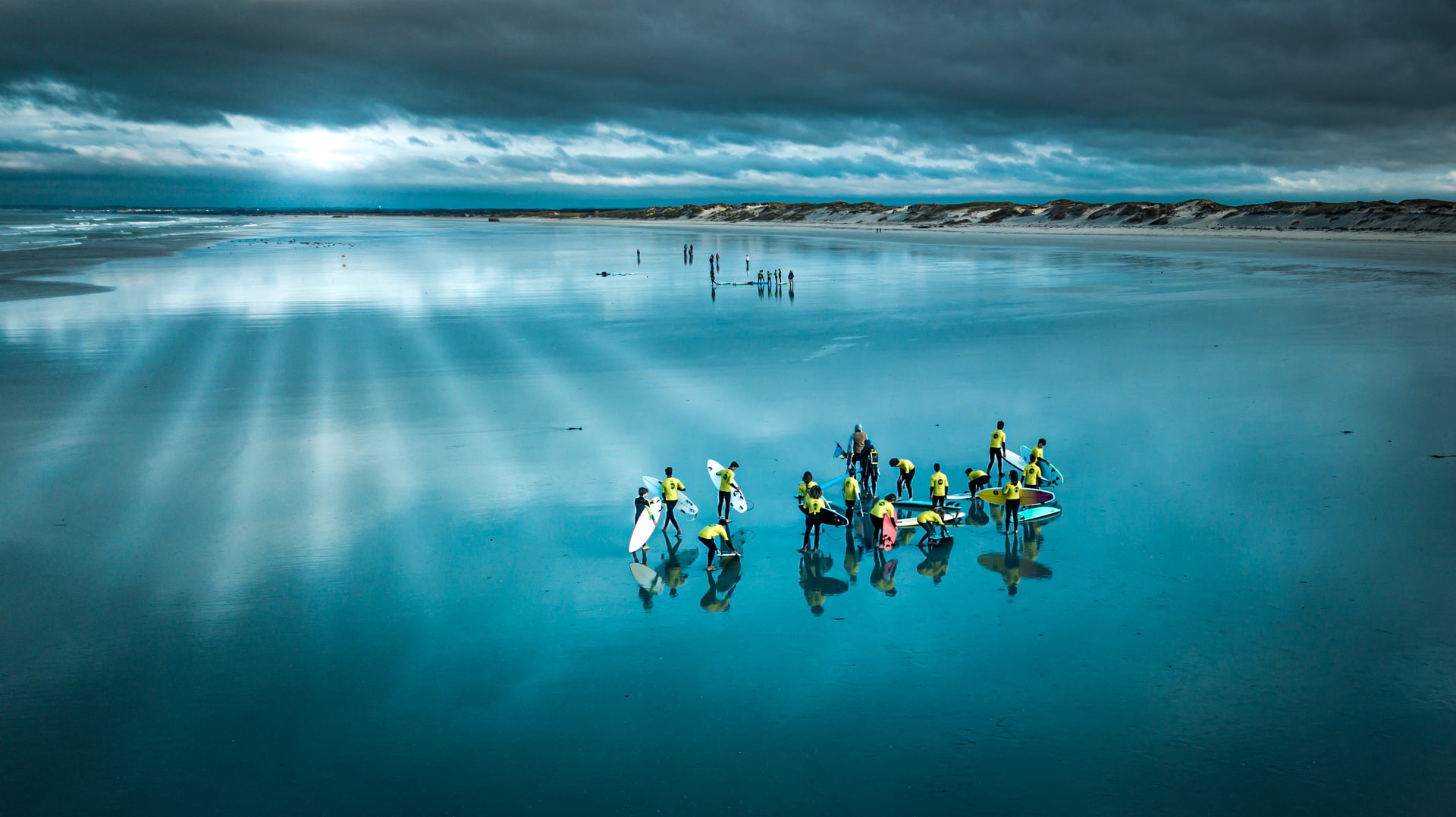 Surfer in der Bretagne