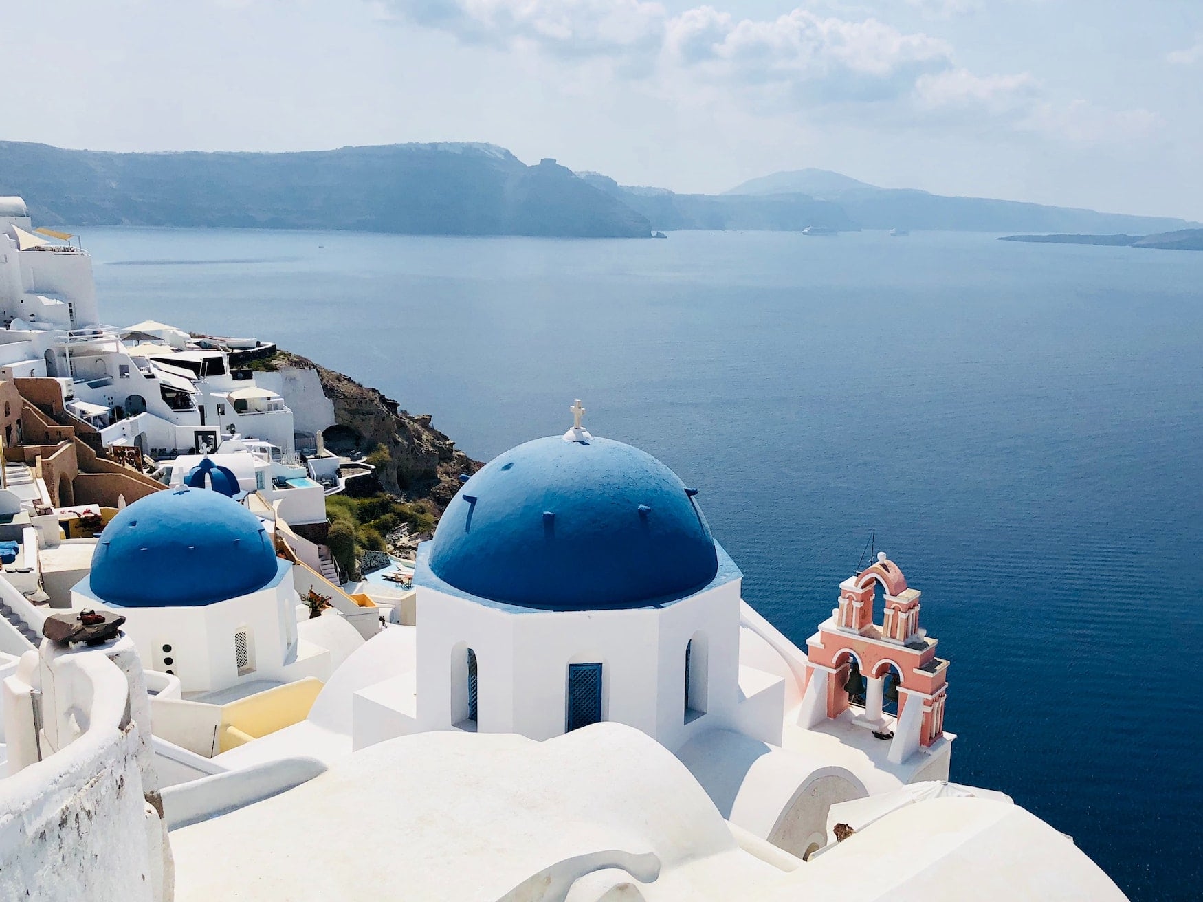 Blick auf Santorin, eine insel der Kykladen in Griechenland
