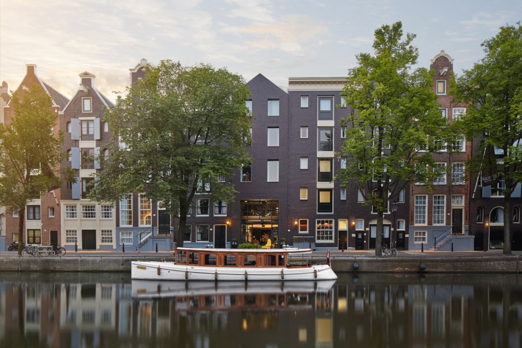 Außenfassade des Pulitzer Hotel Amsterdam an der Prinsengracht
