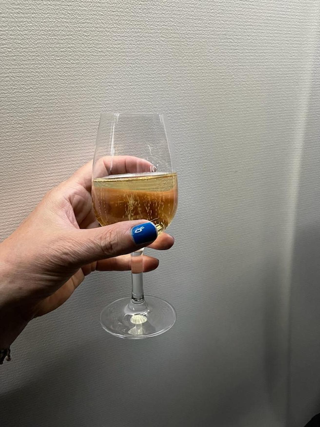 Hand Champagner Flug Condor