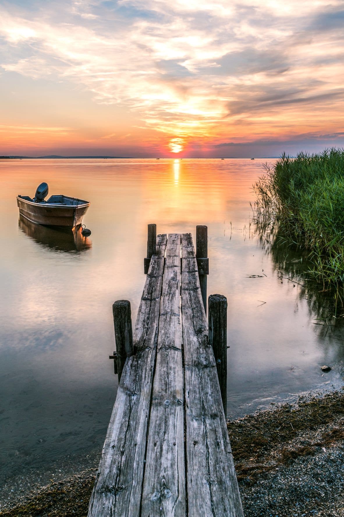 Schöne Natur in Österreich: Sonnenuntergang in Rohrspitz am Bodensee