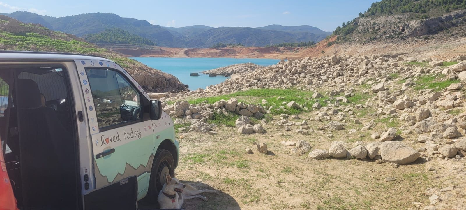 Stausee Embalse de Tous, den man auf einem Roadtrip durch Spanien besuchen sollte