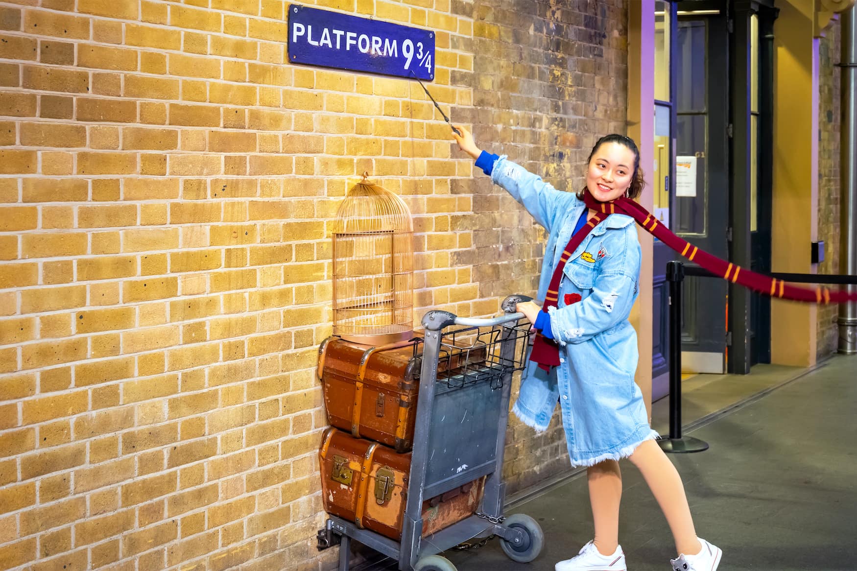das Gleis 9 3/4 am Londoner Bahnhof Kings Cross